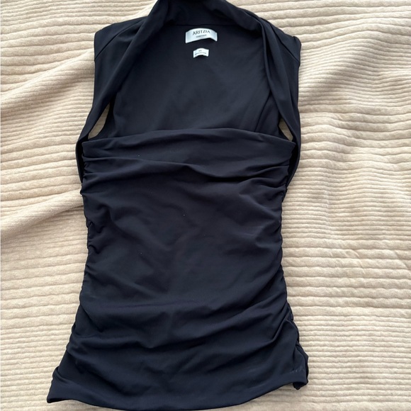 Aritzia Tops - Aritzia black going out top